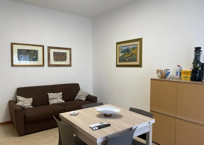 Domus Atenea Apartment *